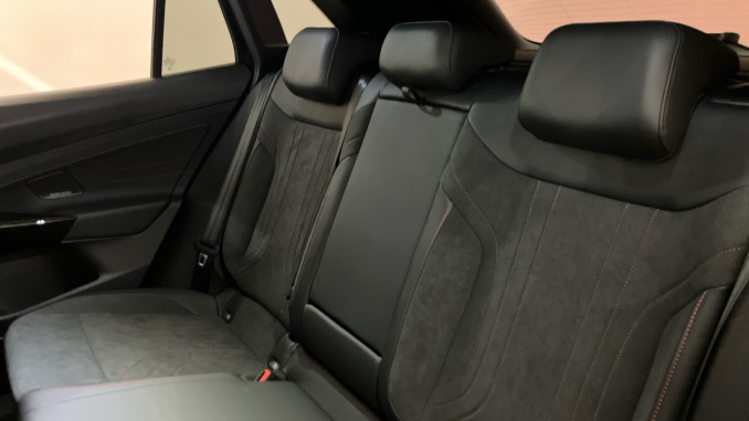 Volkswagen ID.4 250kW 4MOTION GTX Edition 79kWh 5dr Auto Electric Estate - Image 16